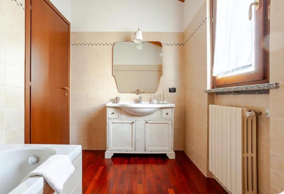 Ferienwohnung Il Nido Della Cicogna Certosa di Pavia Exterior foto